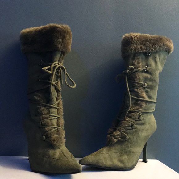 High Heeled Boots, Heels - Picture 2 of 4